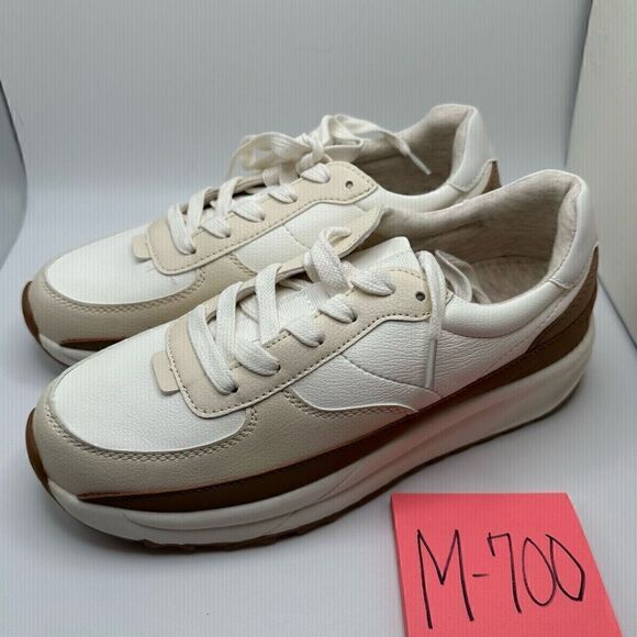 CUSHIONAIRE Women's lace up Sneaker +Comfort Foam 8.5 WHITE/TAN - Picture 3 of 7